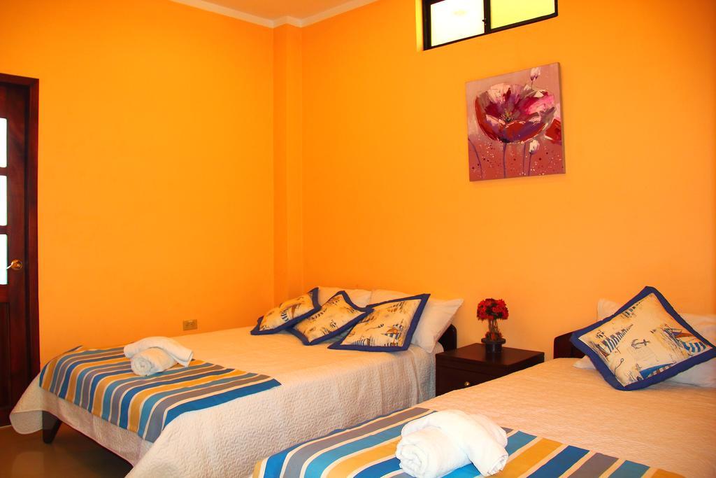 Hostal Duncan Puerto Ayora  Dış mekan fotoğraf