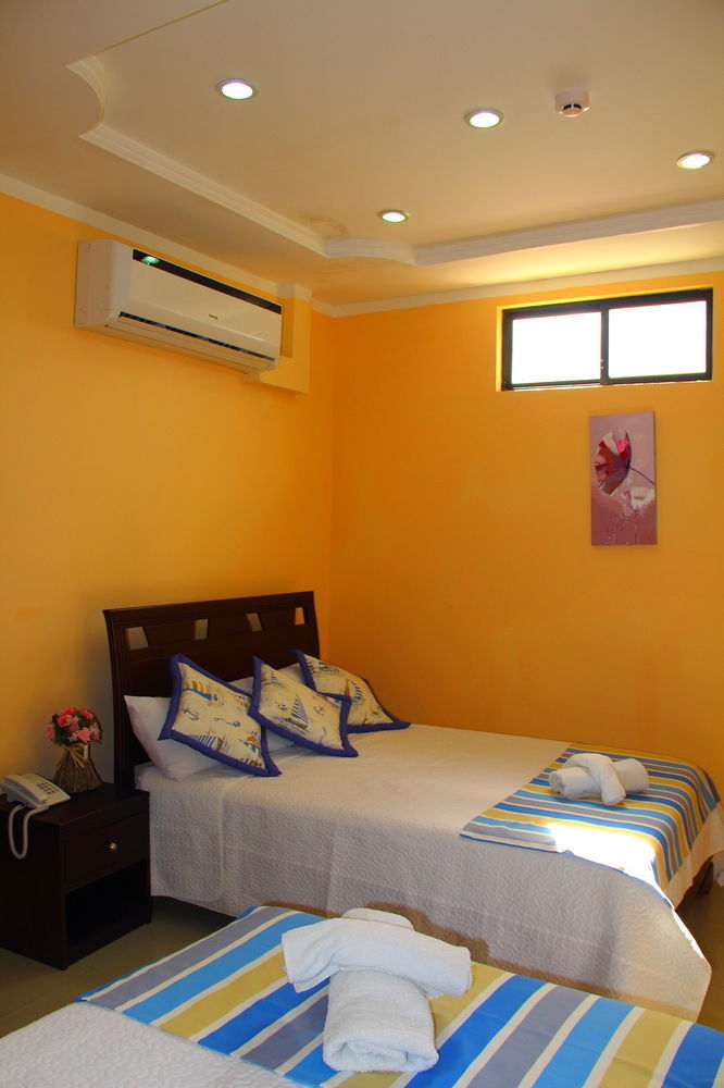 Hostal Duncan Puerto Ayora  Dış mekan fotoğraf